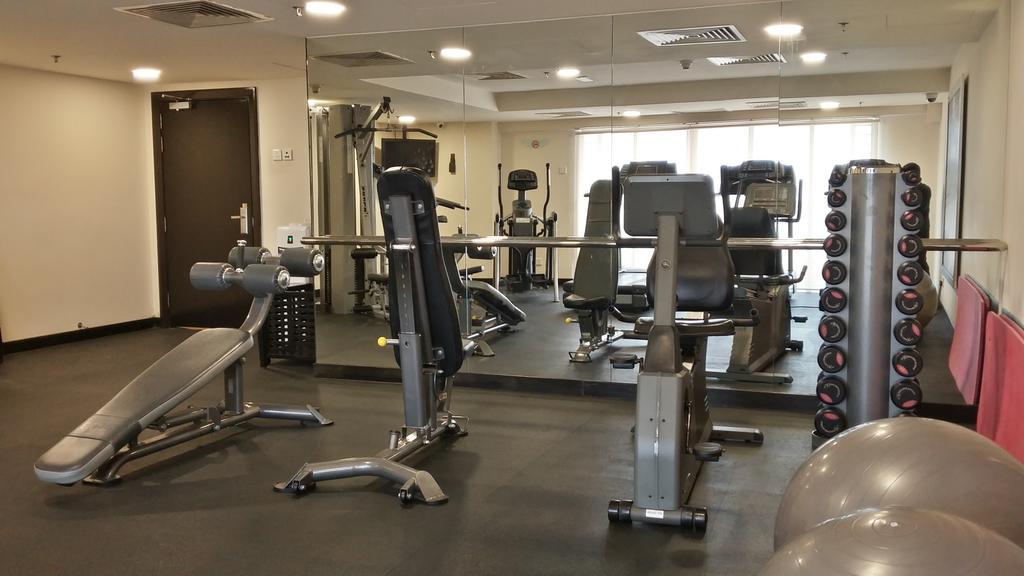 Sunway Resort Hotel Petaling Jaya Exteriör bild The gym at the hotel